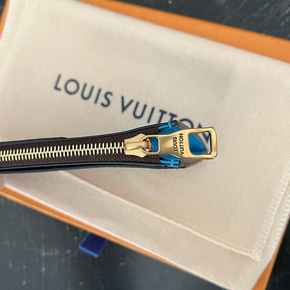 Louis Vuitton Coin Card Holder Wallet - Picture 13 of 16